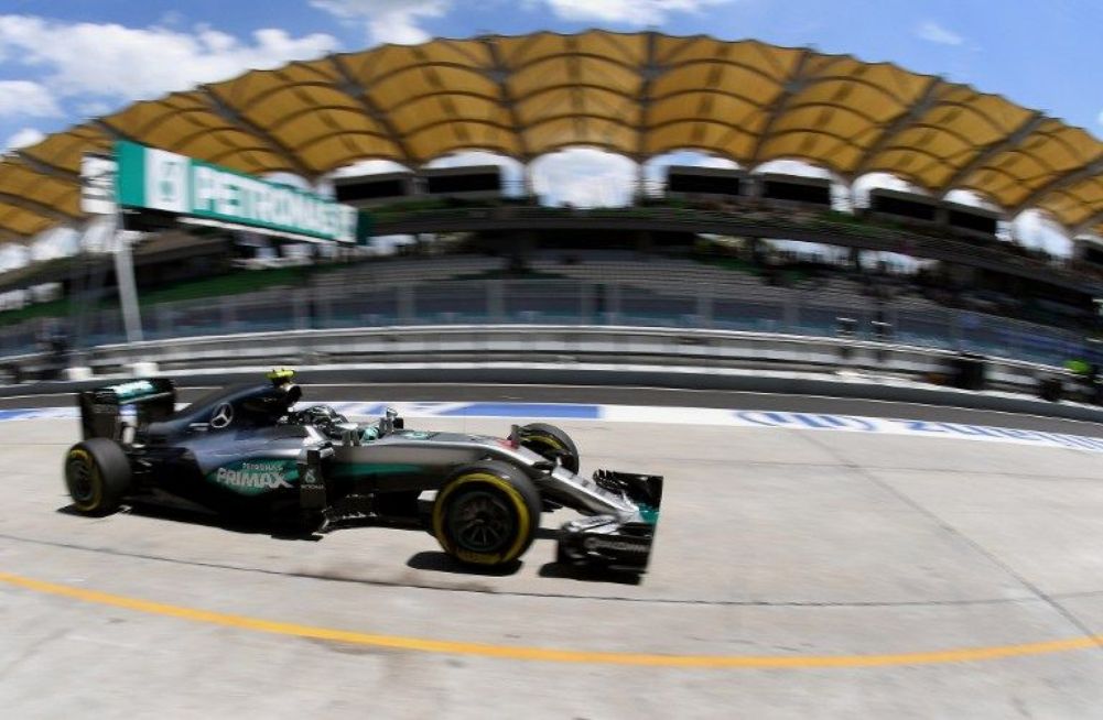 647254-german-driver-nico-roseberg