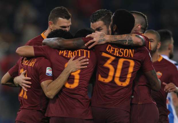 roma-players-celebrating-against-pescara-serie-a-27112016_y0sx38qx6gu51lttvfkx90lh3