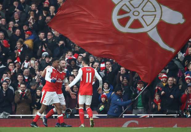 shkodran-mustafi-alex-iwobi-mesut-ozil-arsenal-premier-league_13kbknvviazxf1apmhmlizb2e1