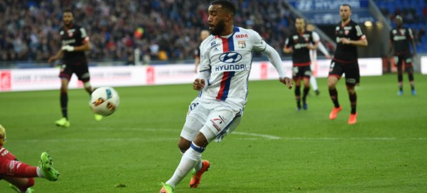 1617_Uk_L1_Lyon_Dijon_Lacazette