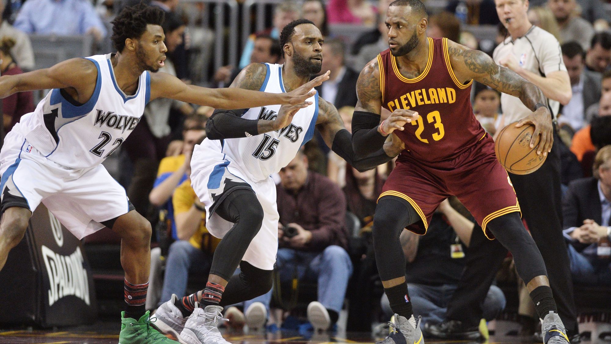 849381-2017-02-02T022352Z_1237366587_NOCID_RTRMADP_3_NBA-MINNESOTA-TIMBERWOLVES-AT-CLEVELAND-CAVALIERS