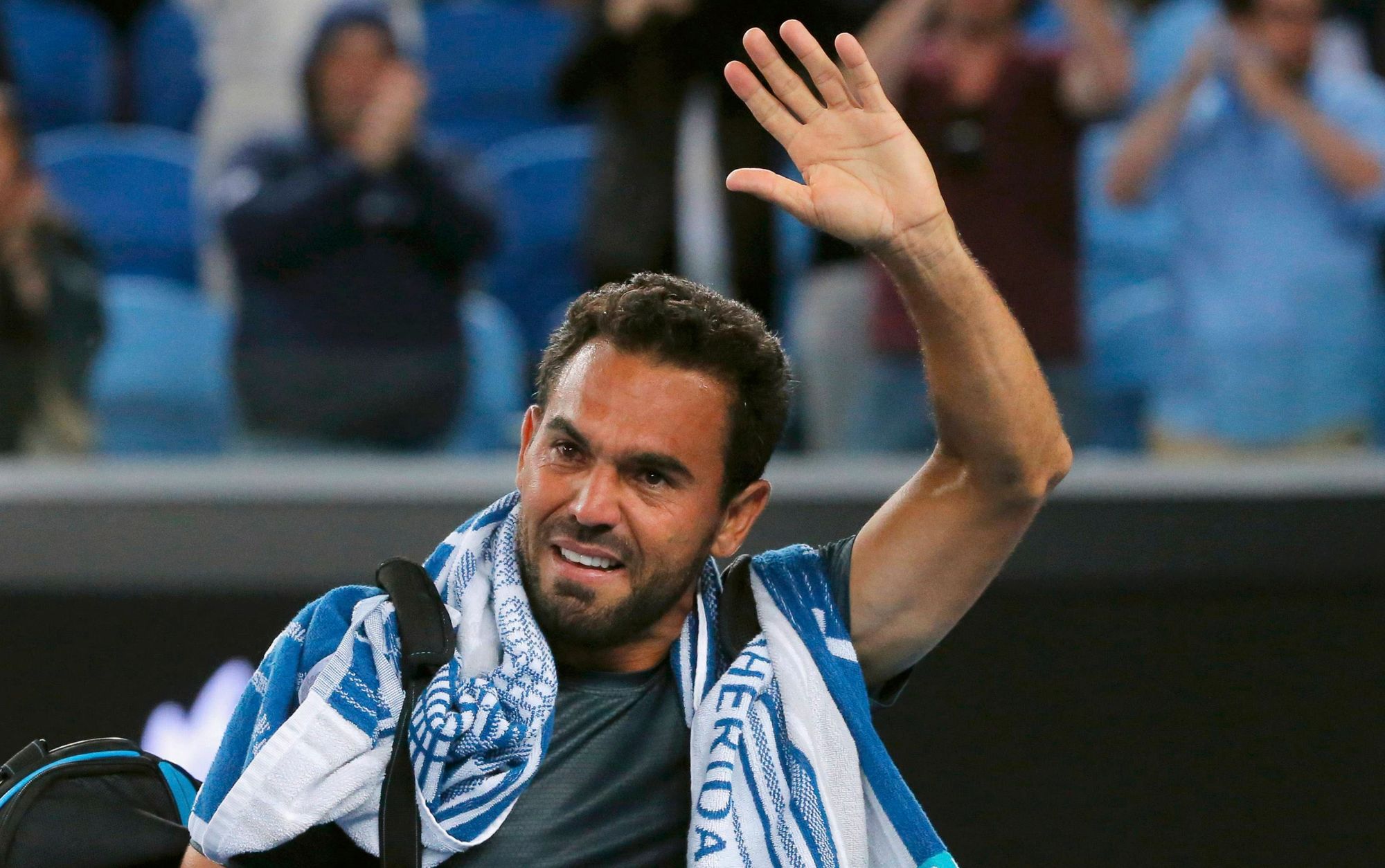 871363-2017-01-18T131819Z_744679458_SR1ED1I10Y0II_RTRMADP_3_TENNIS-OPEN