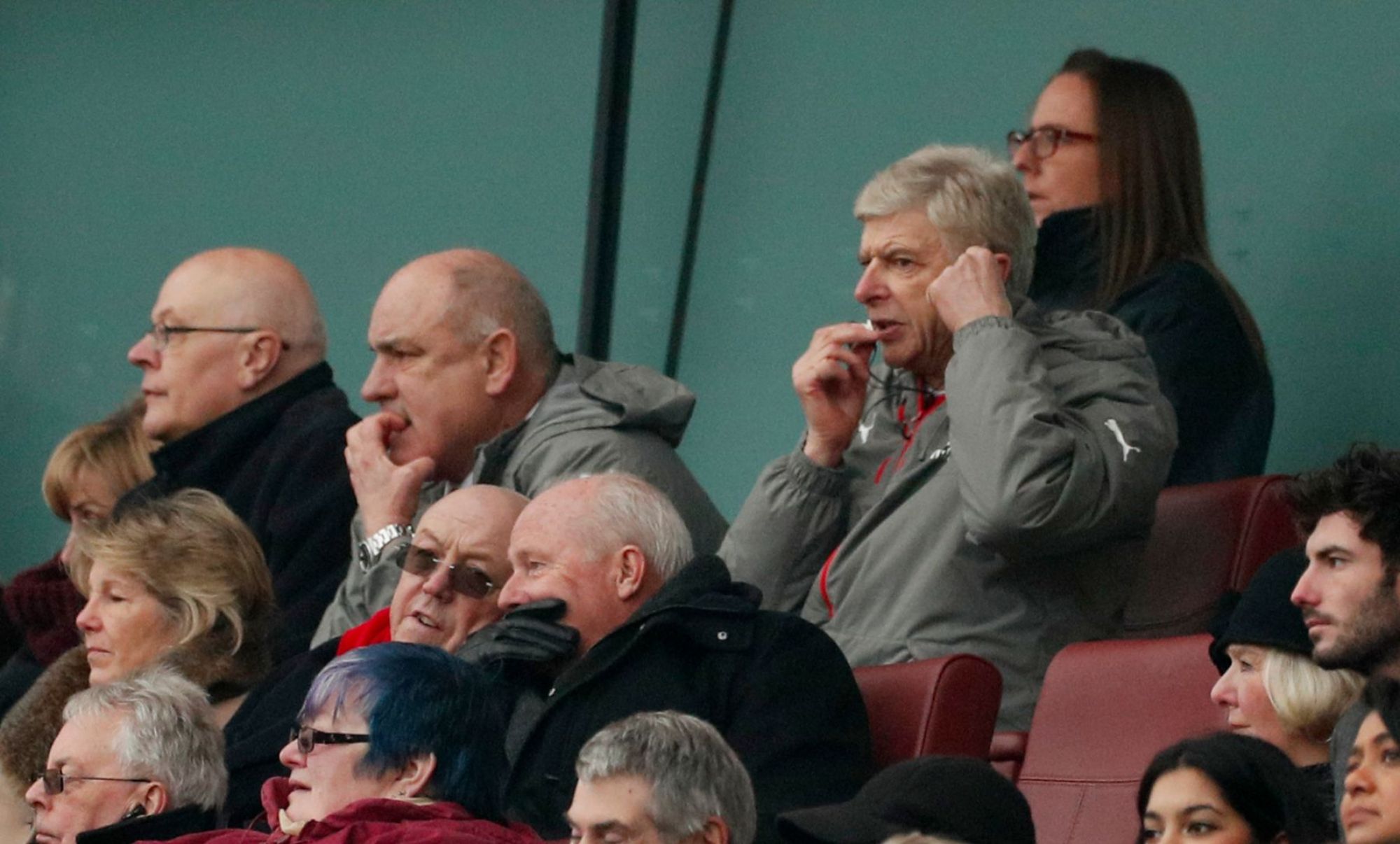 886959-2017-02-11T142850Z_129824930_MT1ACI14749467_RTRMADP_3_SOCCER-ENGLAND-ARS-HUL