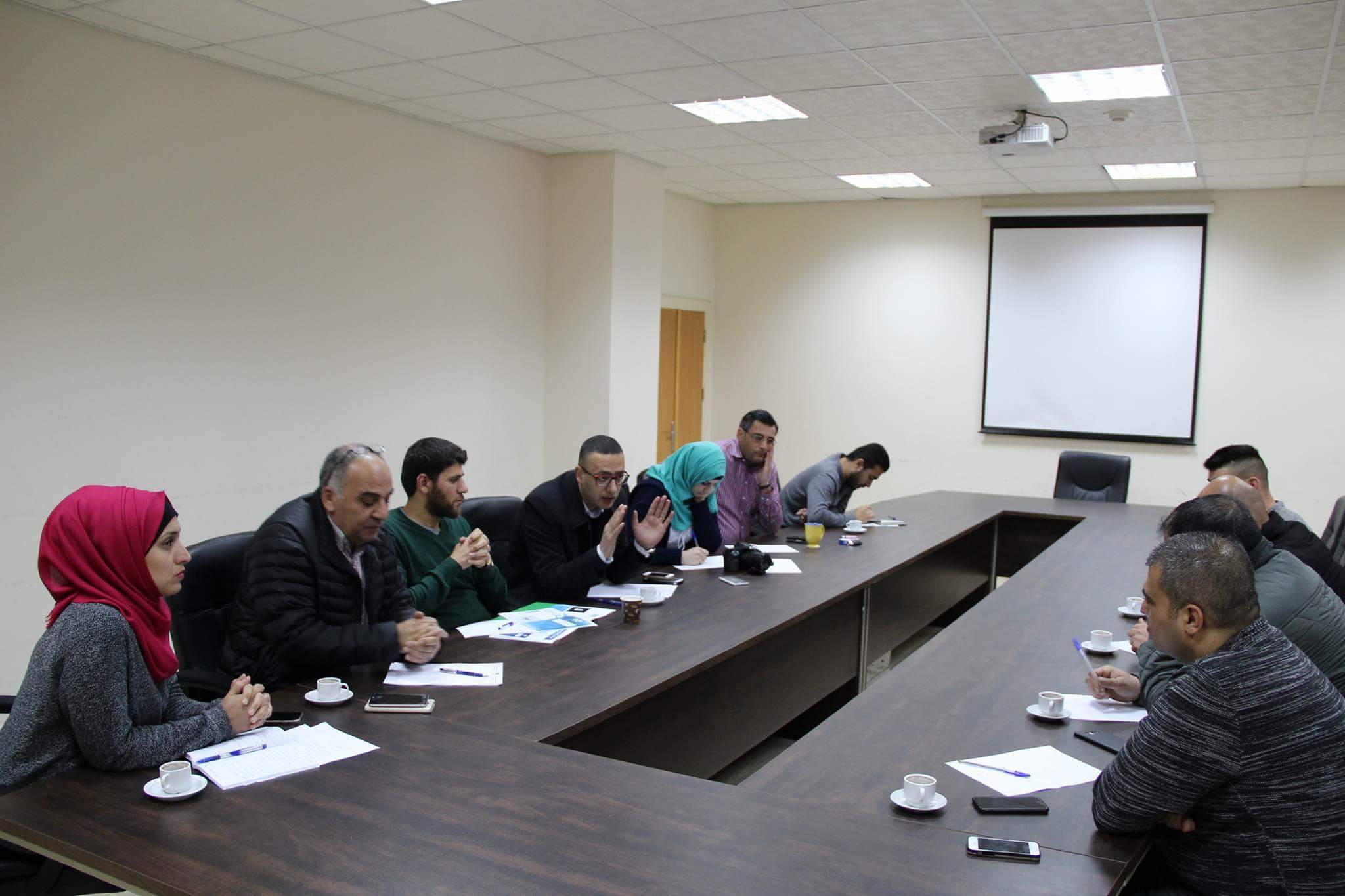 جانب من الإجتماع -2