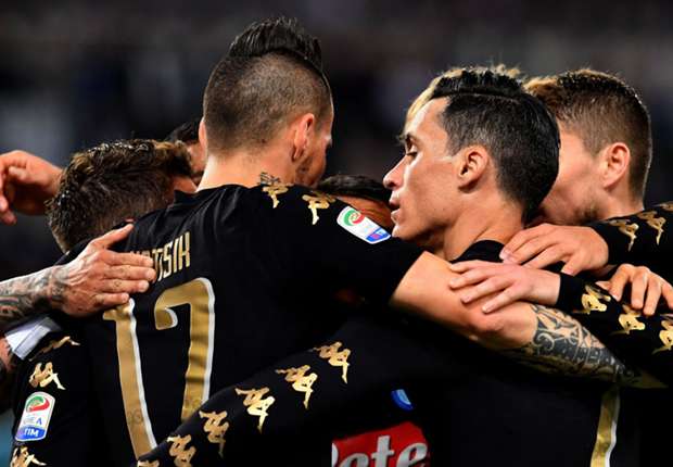 napoli-players-celebrating-lazio-napoli-serie-a_3ylhx8x8skva10bmjuy5a8e48