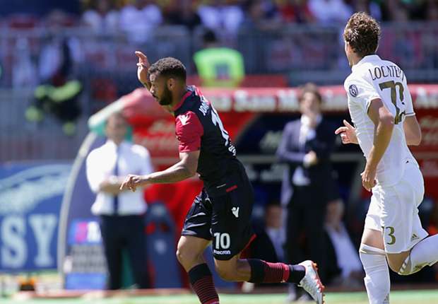 joao-pedro-manuel-locatelli-cagliari-milan-serie-a_nkq3o7tkxw9s1cbb1czevtamy