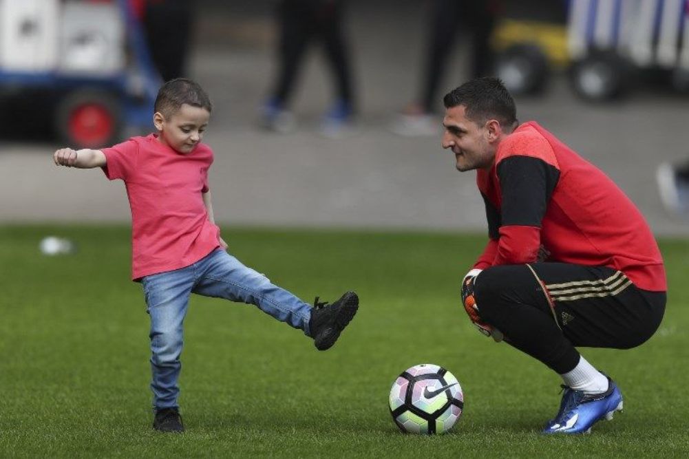 1161987-BRADLEY-LOWERY