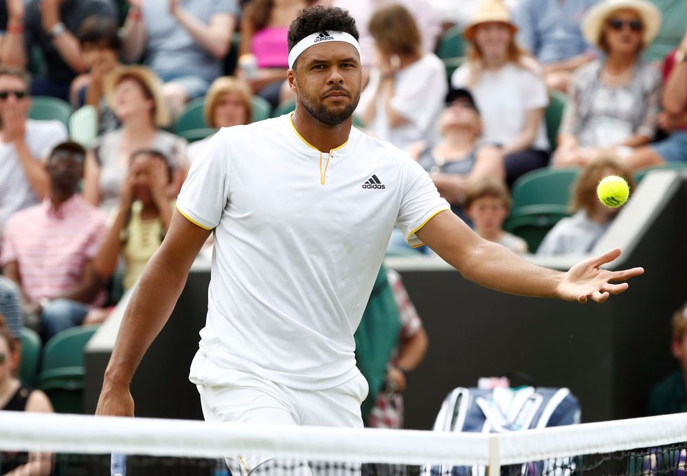 1162985-2017-07-08T122507Z_1468241820_RC1D7DD50C10_RTRMADP_3_TENNIS-WIMBLEDON