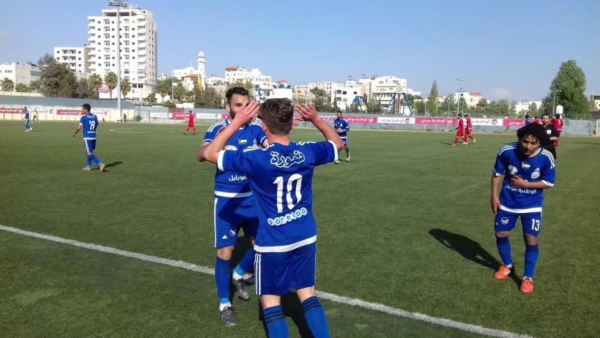 DNPN6tyXcAEN5Et